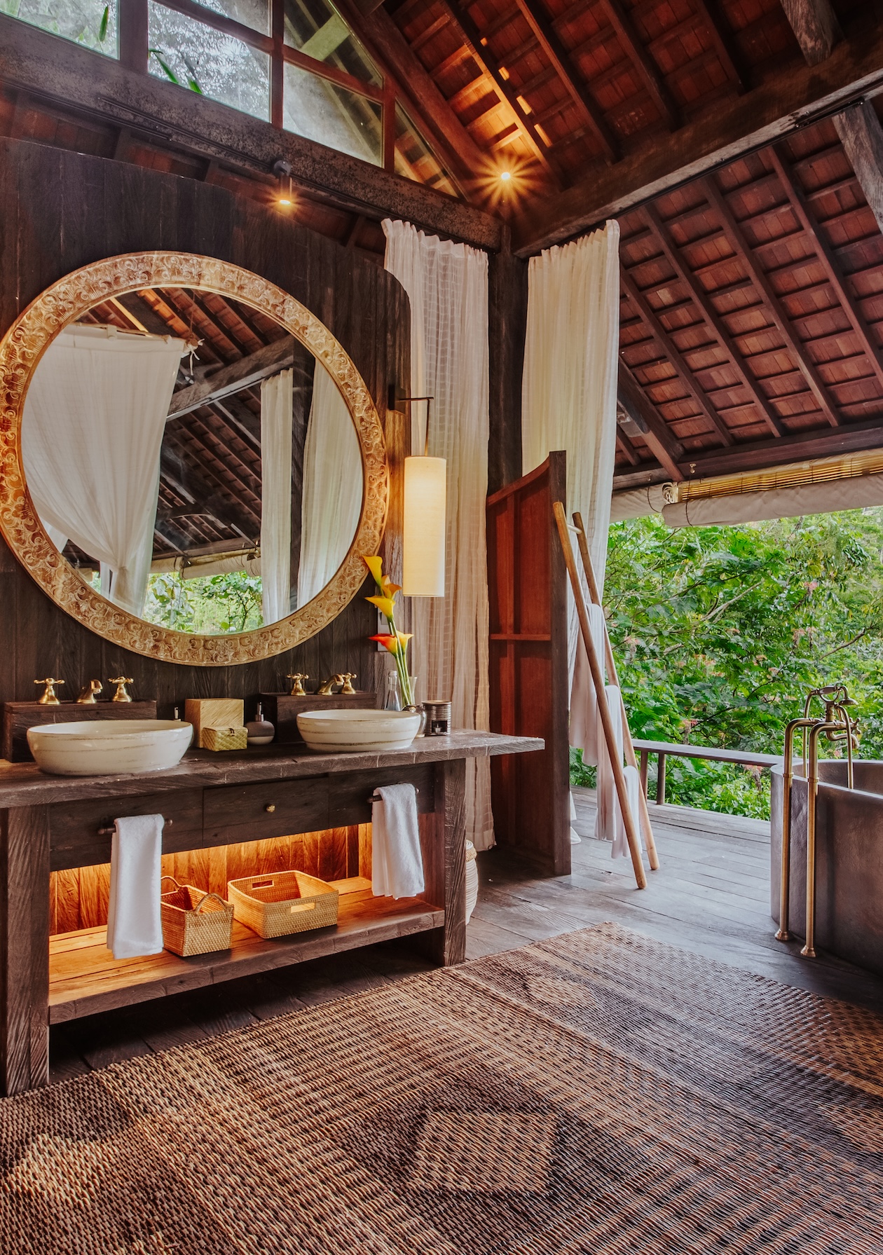 Buahan_Bale_Bathroom Area 1.jpg